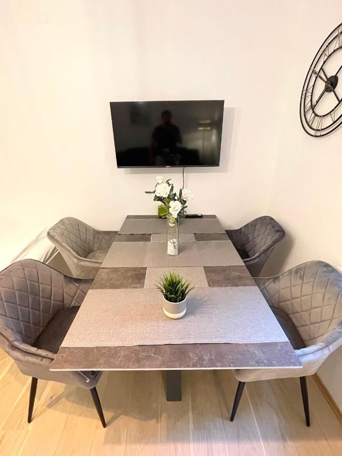 Ein Traum Im Leechwald Naehe Lkh Apartment Graz Exterior photo